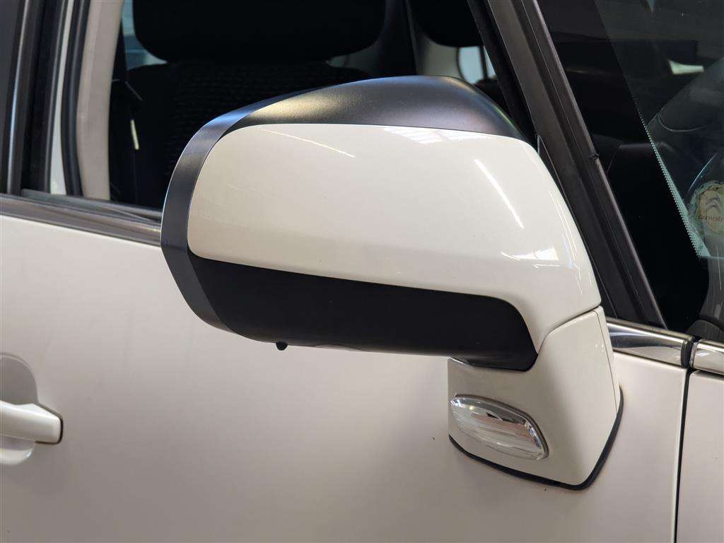 <p>2012 CITROEN C4 PICASSO VTR+ E-HDI S-A</p>