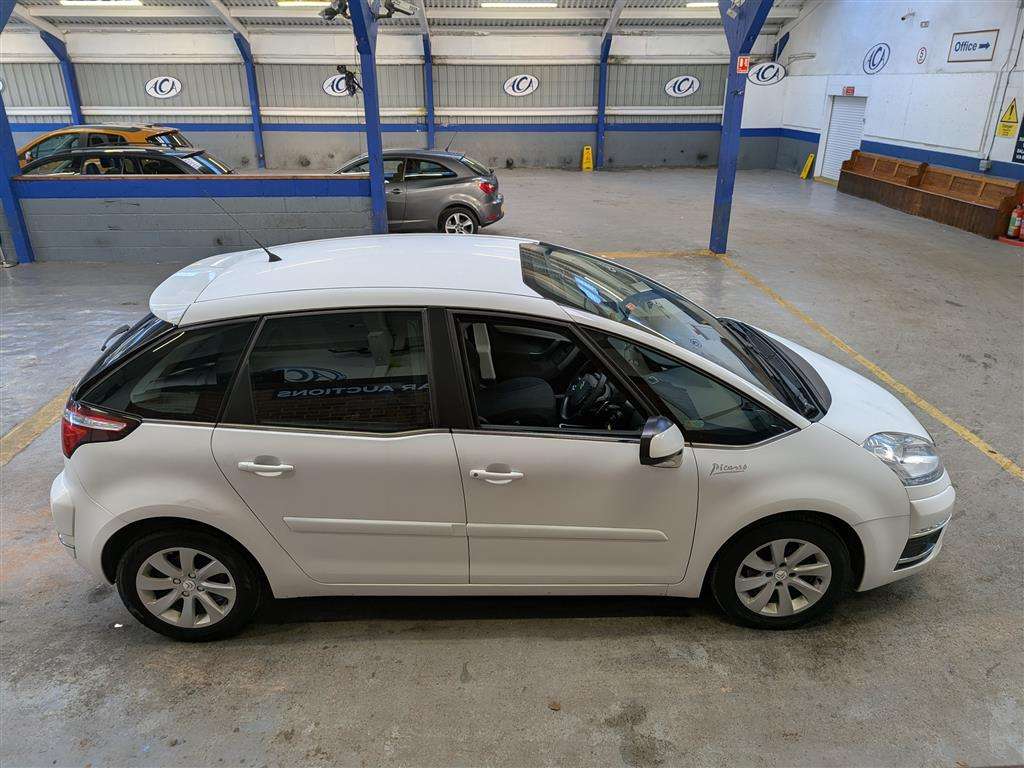 <p>2012 CITROEN C4 PICASSO VTR+ E-HDI S-A</p>