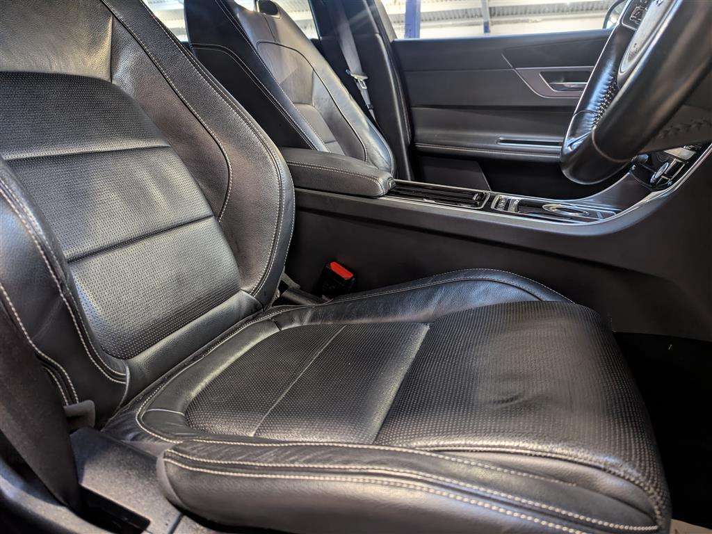 <p>2016 JAGUAR XF R-SPORT **SOLD</p>