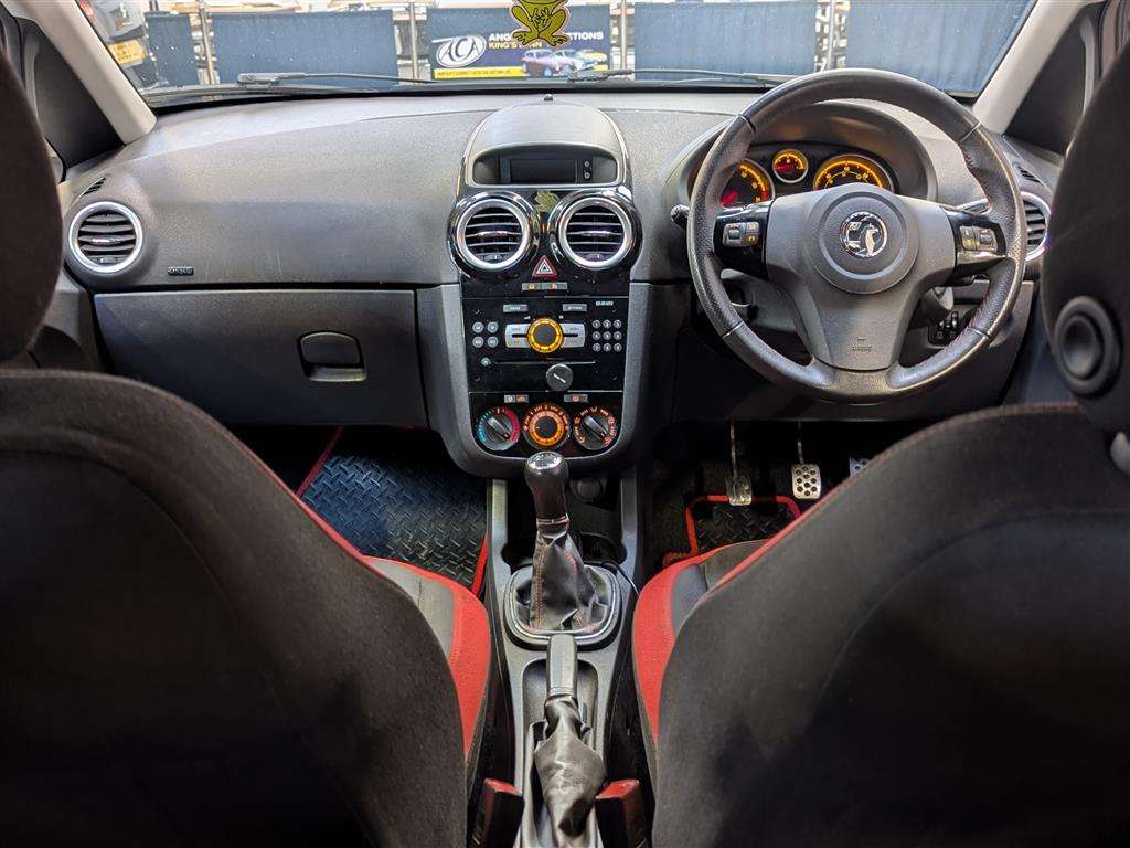 <p>2013 VAUXHALL CORSA SRI</p>
