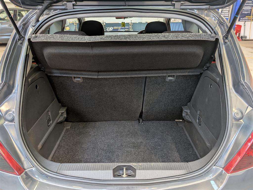 <p>2013 VAUXHALL CORSA SRI</p>