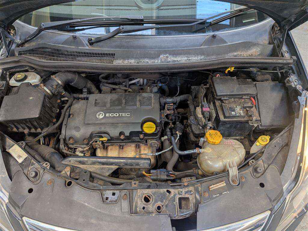 <p>2013 VAUXHALL CORSA SRI</p>