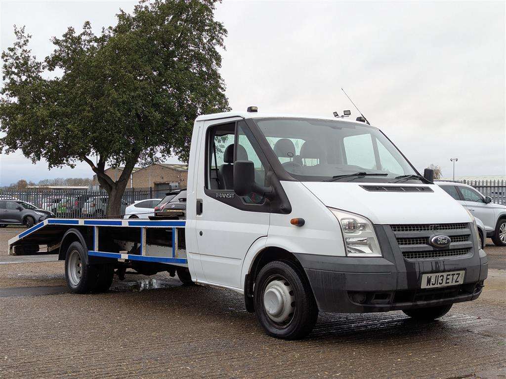 <p>2013 FORD TRANSIT 125 T350 RWD</p>