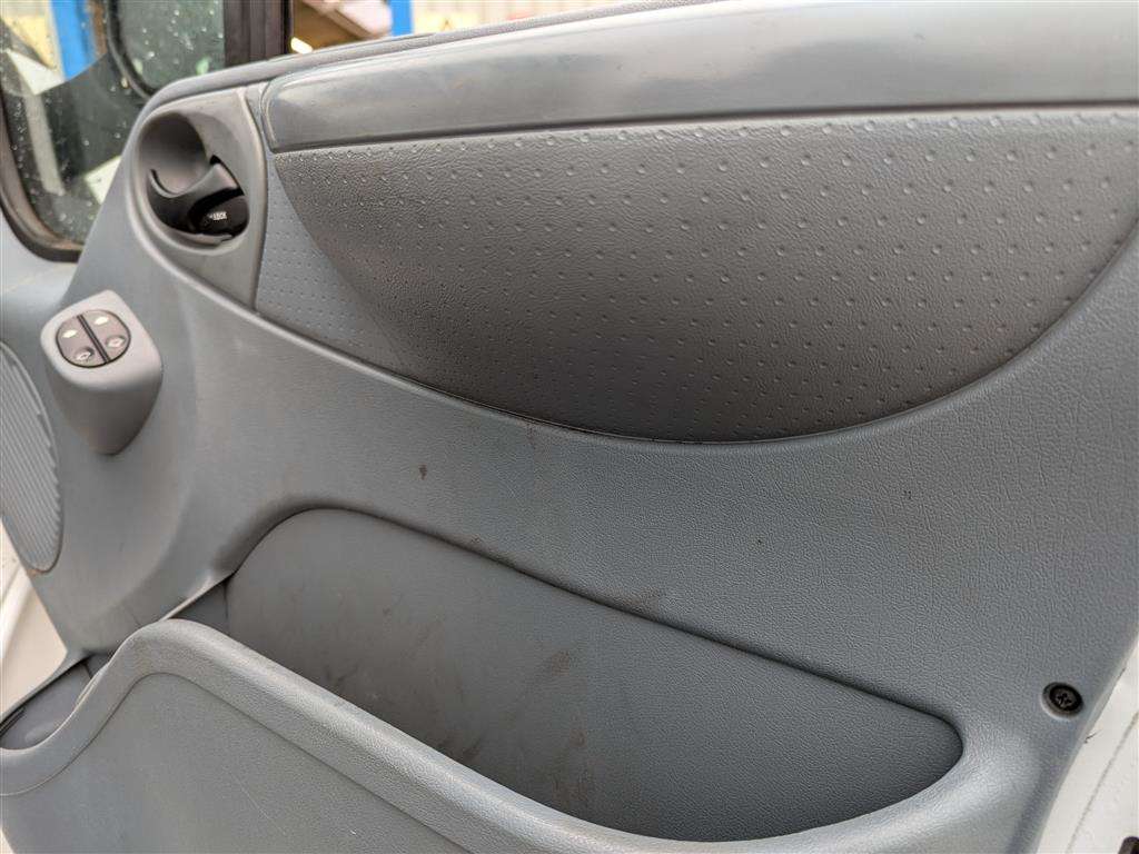 <p>2013 FORD TRANSIT 125 T350 RWD</p>