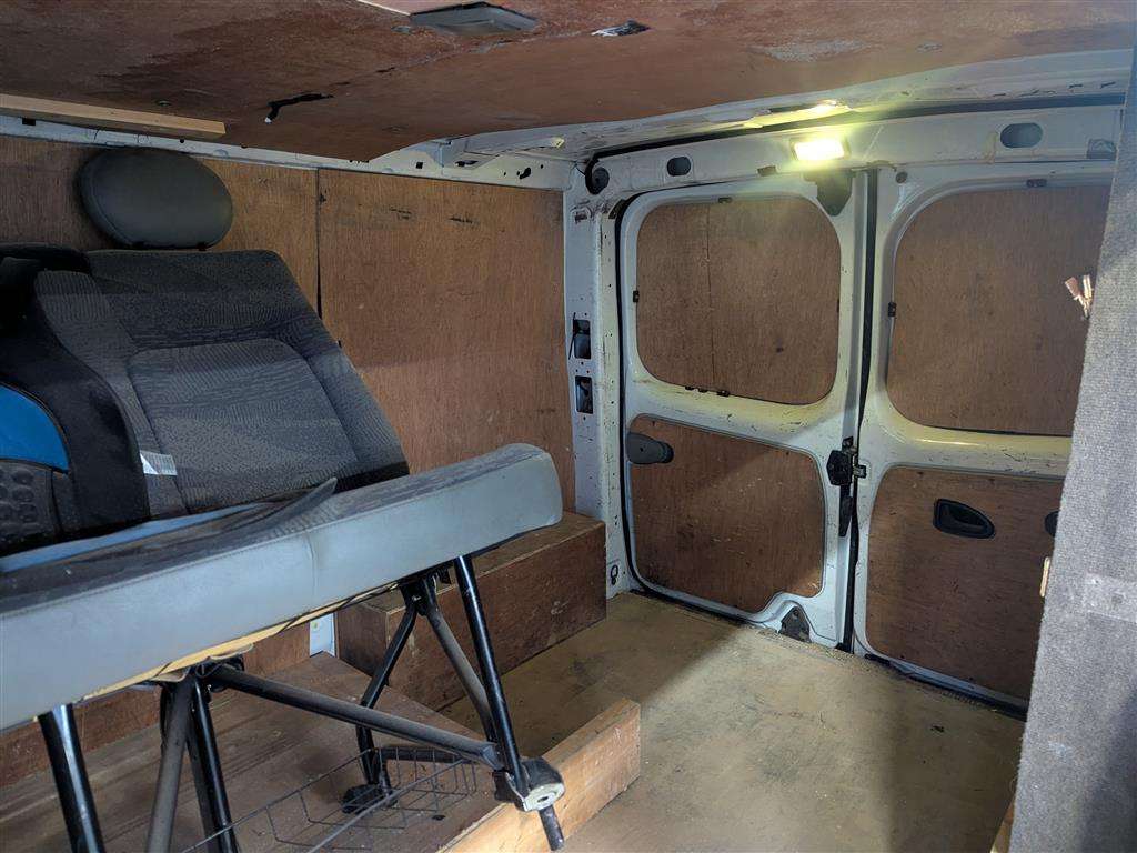 <p>2006 RENAULT TRAFIC SL27 DCI 100 SWB</p>