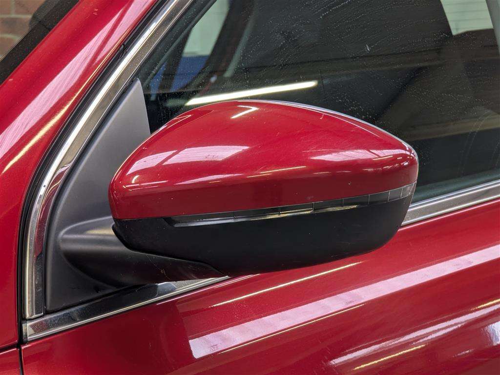 <p>2014 PEUGEOT 308 ALLURE THP</p>