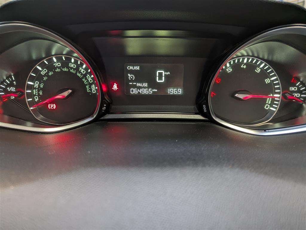 <p>2014 PEUGEOT 308 ALLURE THP</p>