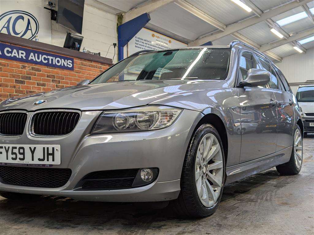 <p>2009 BMW 320D SE TOURING</p>