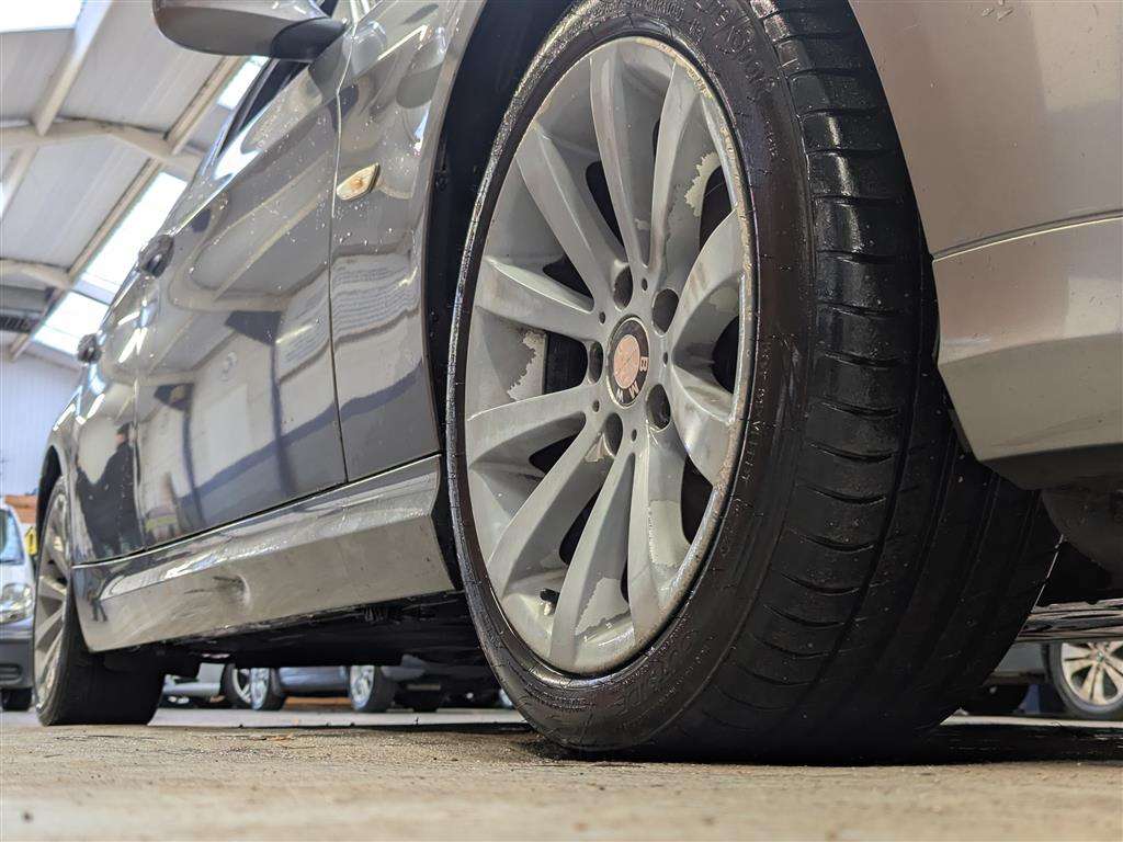 <p>2009 BMW 320D SE TOURING</p>