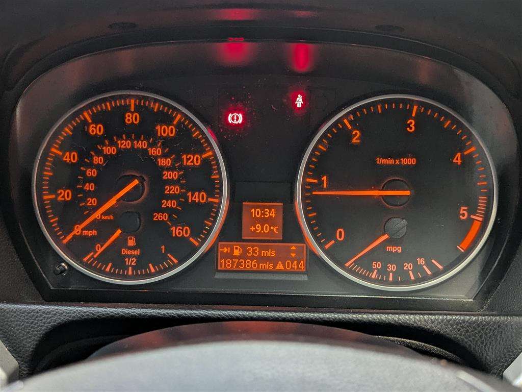 <p>2009 BMW 320D SE TOURING</p>