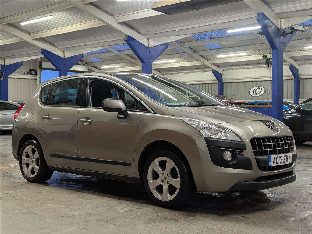 <p>2013 PEUGEOT 3008 ACTIVE HDI</p>
