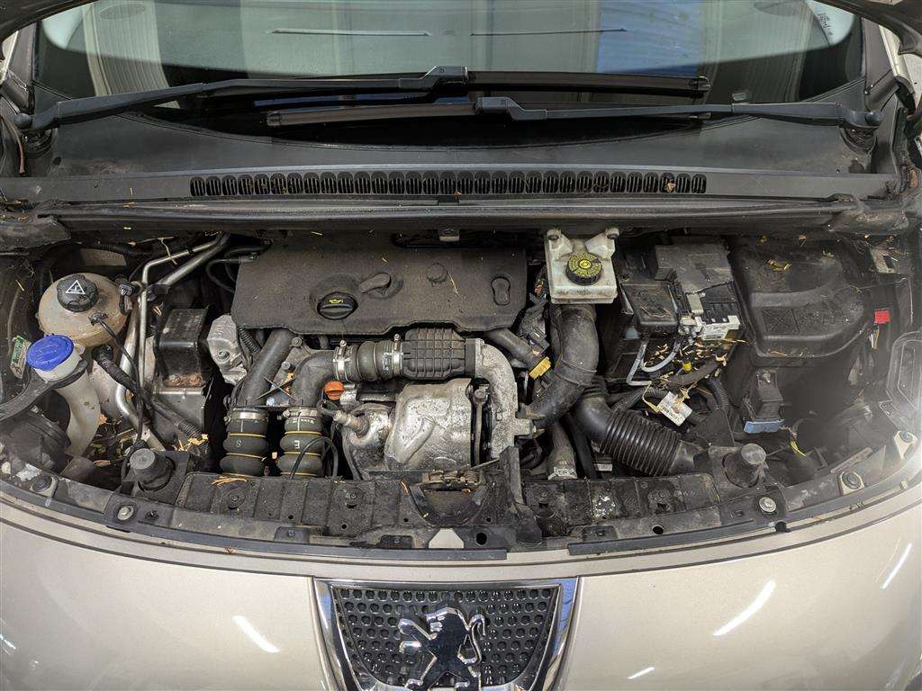 <p>2013 PEUGEOT 3008 ACTIVE HDI</p>