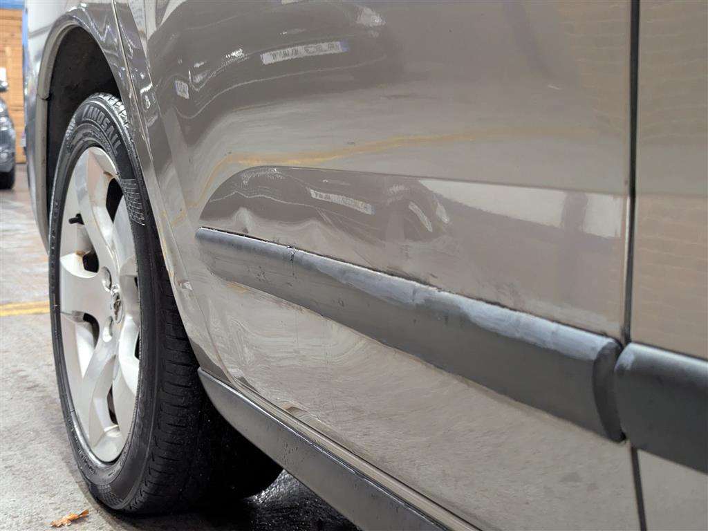 <p>2013 PEUGEOT 3008 ACTIVE HDI</p>