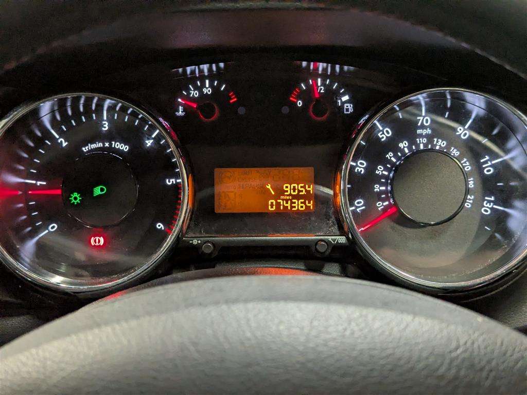 <p>2013 PEUGEOT 3008 ACTIVE HDI</p>