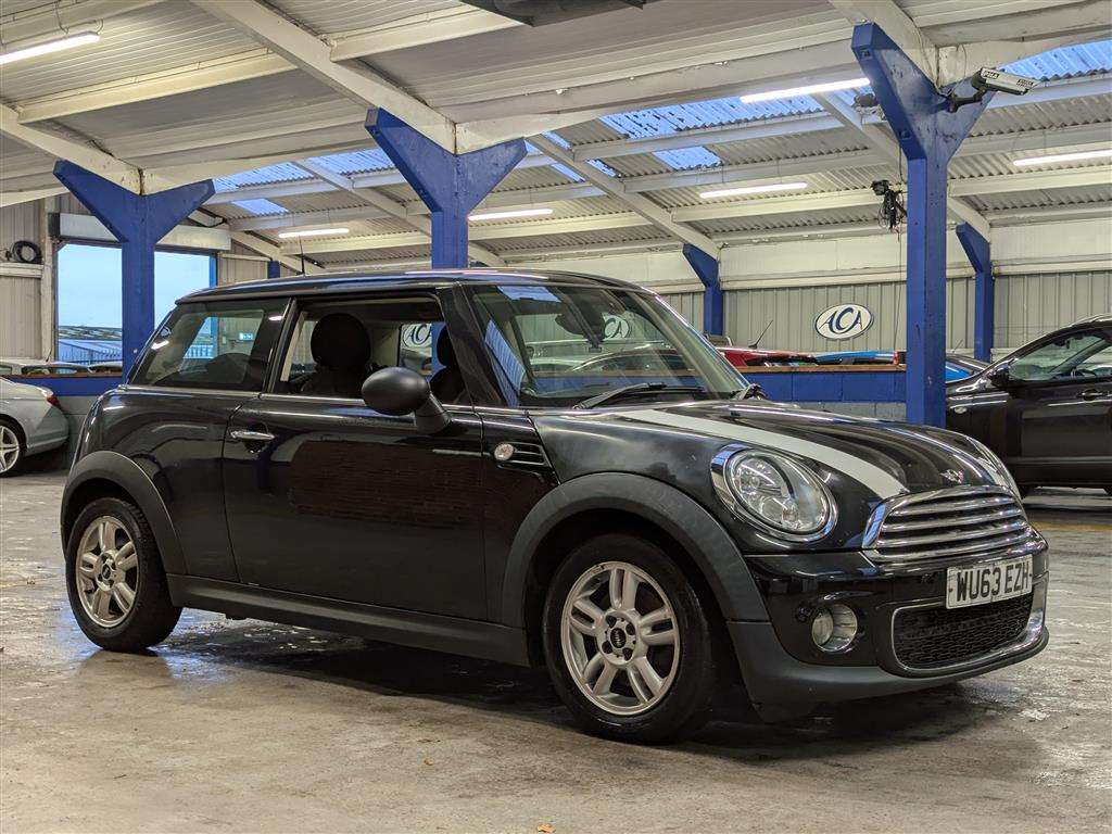 <p>2013 MINI ONE D</p>