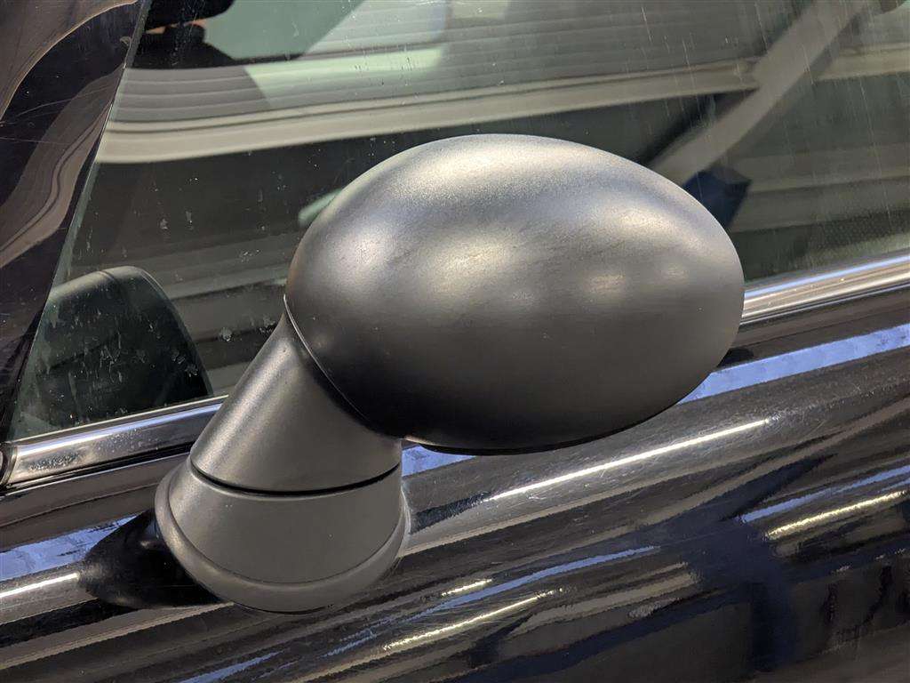 <p>2013 MINI ONE D</p>