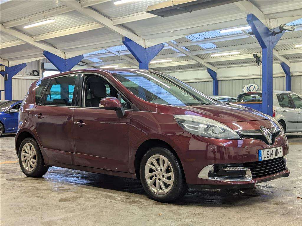 <p>2014 RENAULT SCENIC D-QUE TT ENERGY DC</p>
