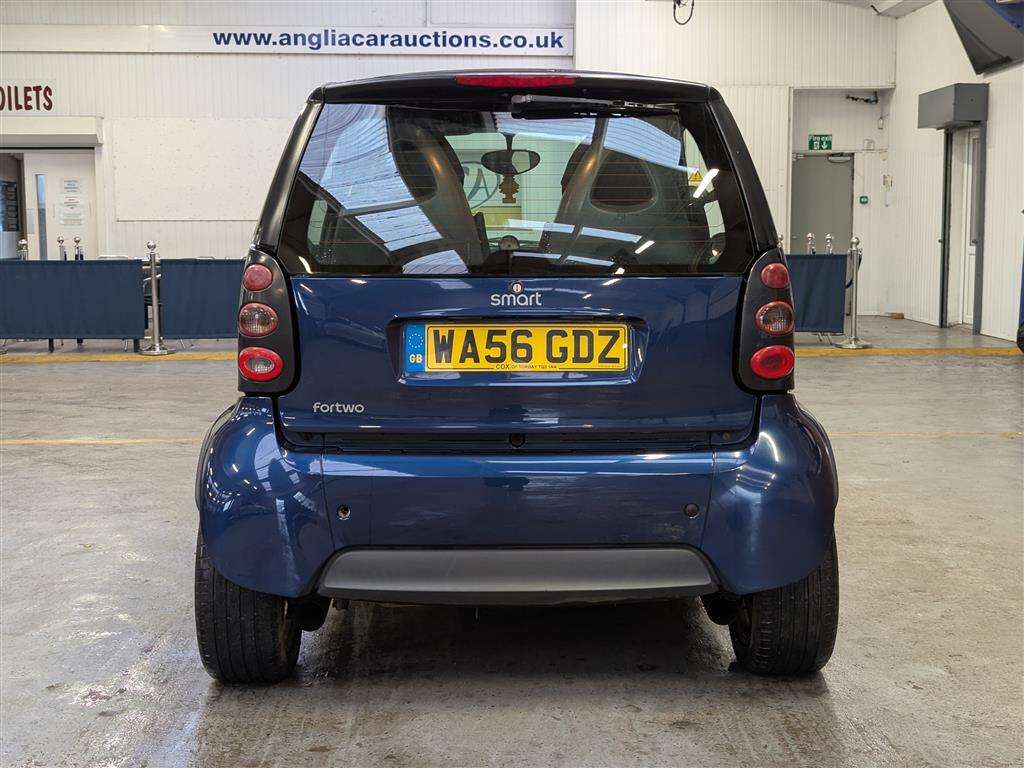 <p>2006 SMART FORTWO PULSE 61 AUTO</p>