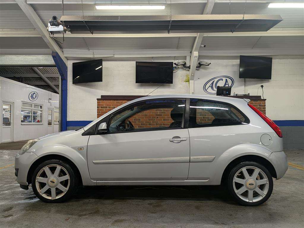 <p>2008 FORD FIESTA ZETEC BLUE 75</p>