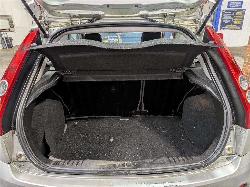 <p>2008 FORD FIESTA ZETEC BLUE 75</p>