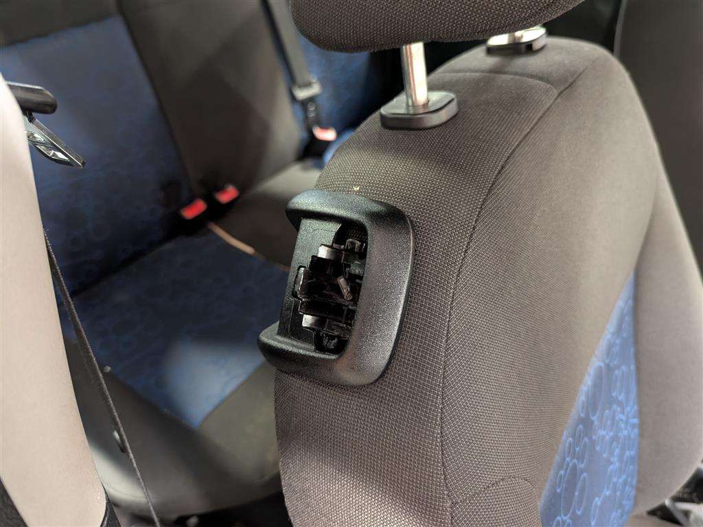 <p>2008 FORD FIESTA ZETEC BLUE 75</p>