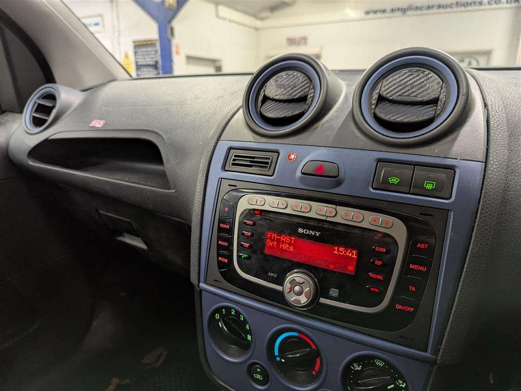 <p>2008 FORD FIESTA ZETEC BLUE 75</p>