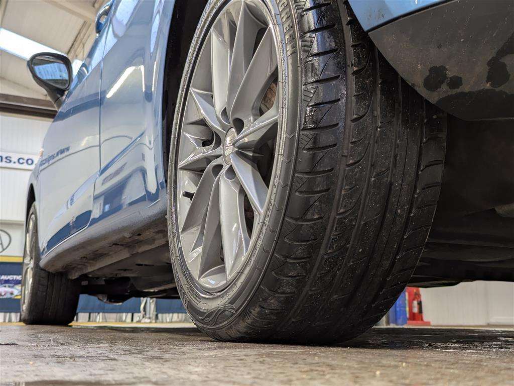 <p>2013 SEAT IBIZA TOCA</p>