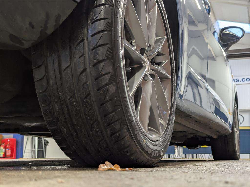 <p>2013 SEAT IBIZA TOCA</p>