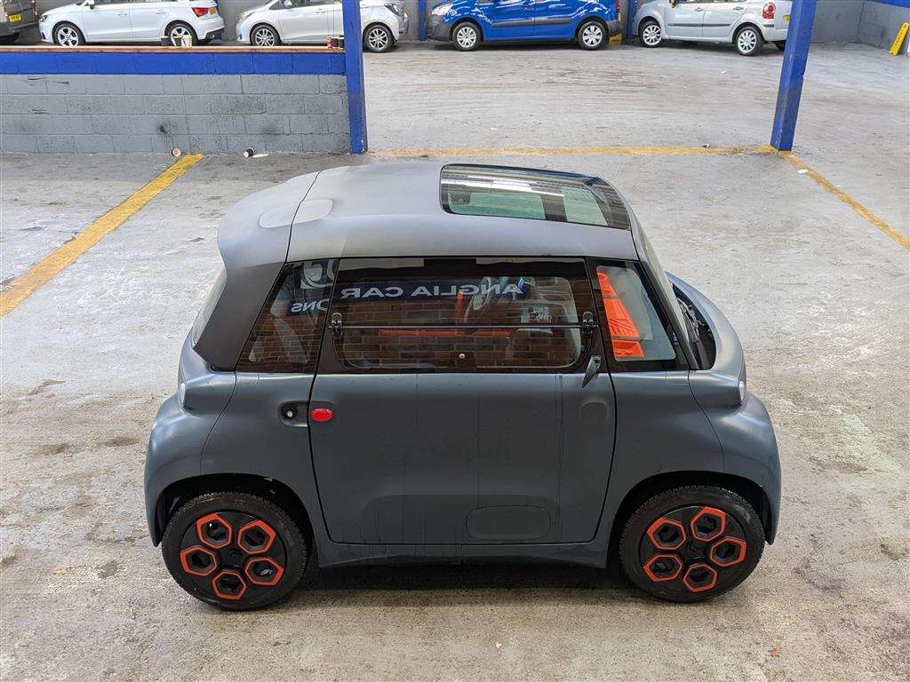 <p>2024 CITROEN AMI</p>