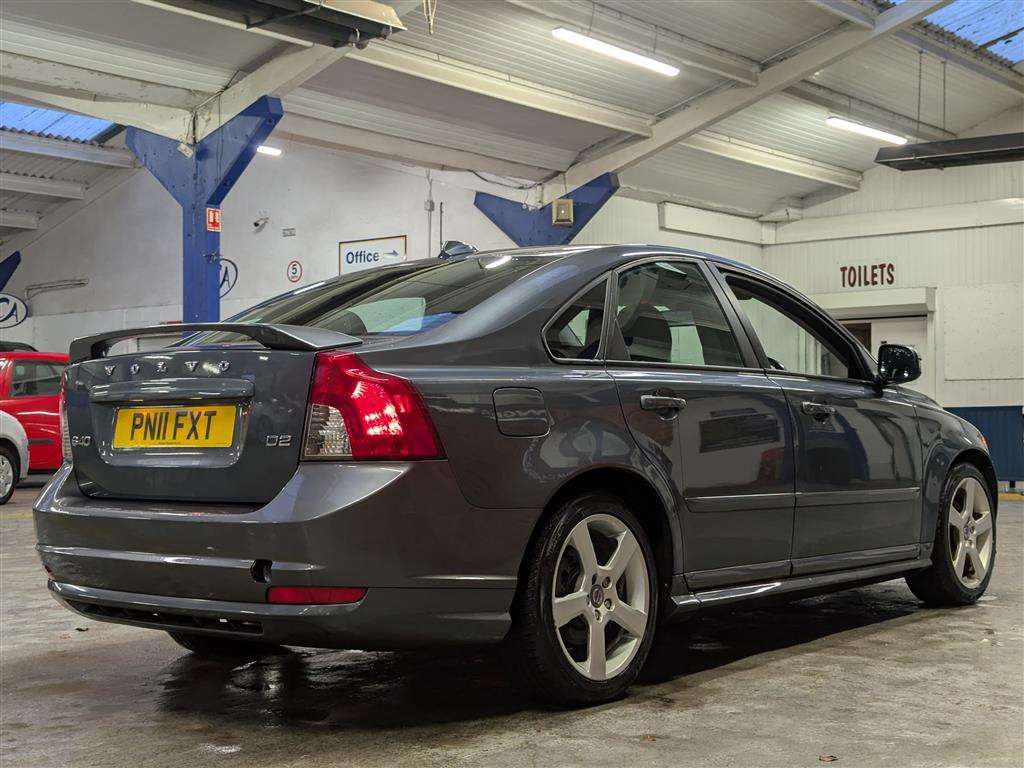 <p>2011 VOLVO S40 R-DESIGN D2</p>