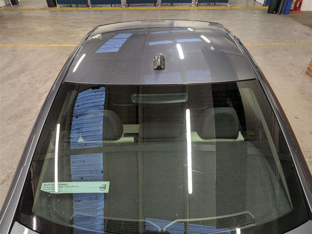 <p>2011 VOLVO S40 R-DESIGN D2</p>