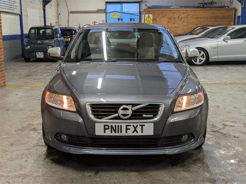 <p>2011 VOLVO S40 R-DESIGN D2</p>