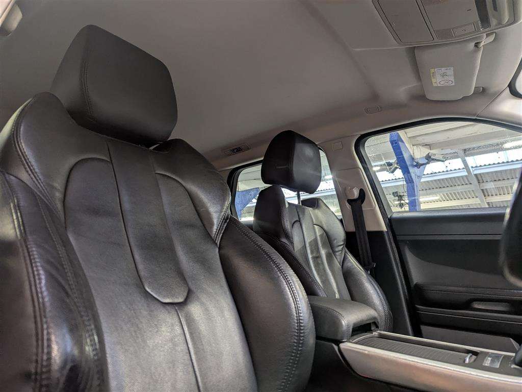 <p>2015 LAND ROVER RANGEROVER EVOQUE PURE ED</p>