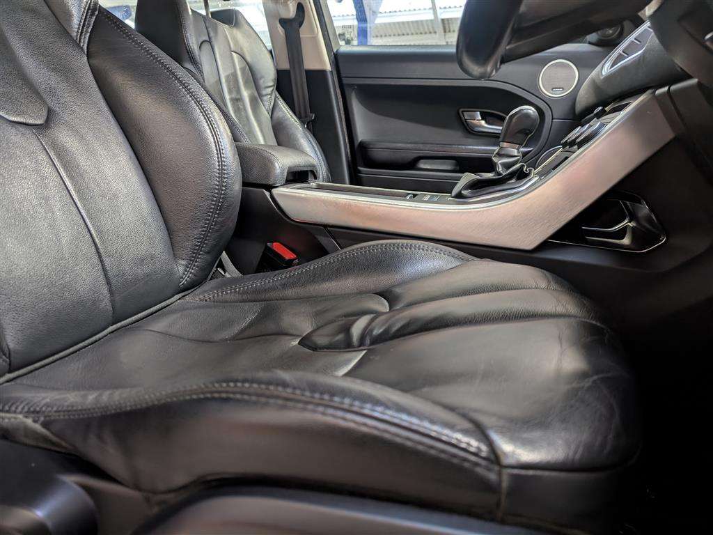 <p>2015 LAND ROVER RANGEROVER EVOQUE PURE ED</p>