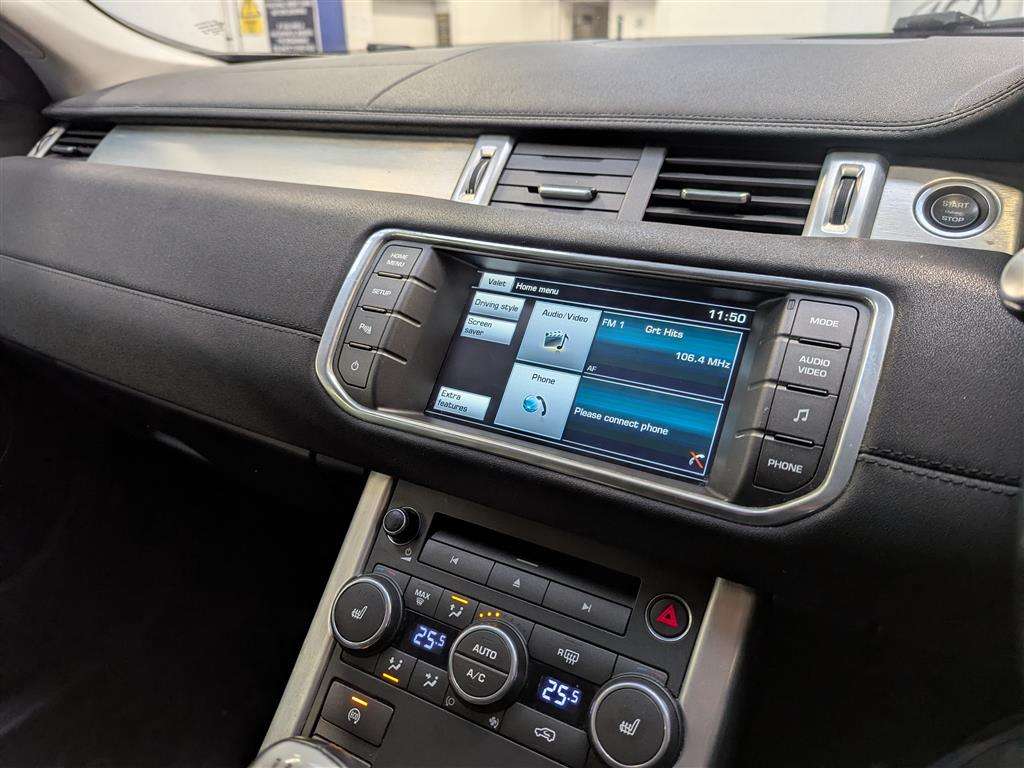 <p>2015 LAND ROVER RANGEROVER EVOQUE PURE ED</p>