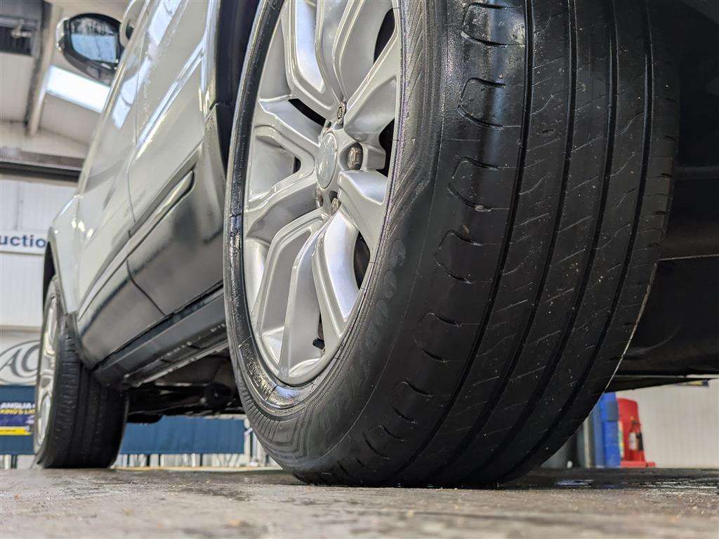 <p>2015 LAND ROVER RANGEROVER EVOQUE PURE ED</p>