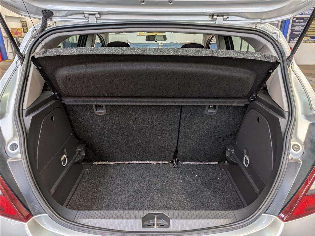 <p>2014 VAUXHALL CORSA SXI AC</p>