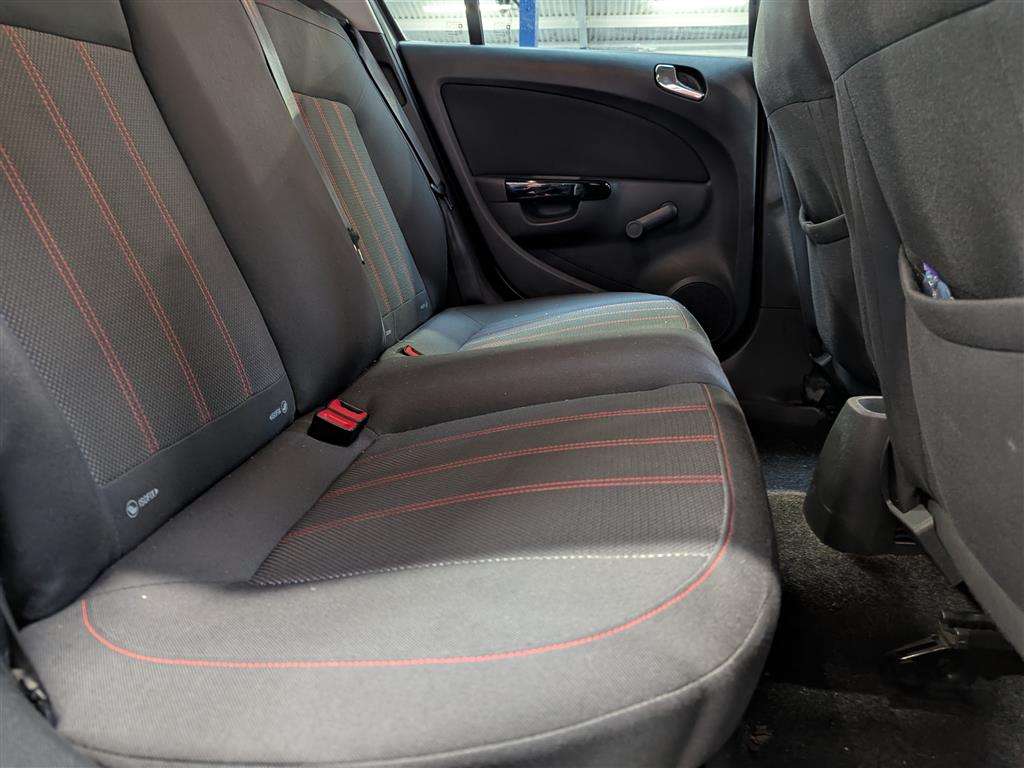 <p>2014 VAUXHALL CORSA SXI AC</p>