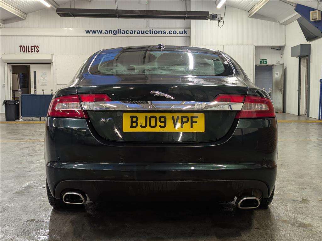<p>2009 JAGUAR XF PREMIUM LUXURY V6 AUTO</p>