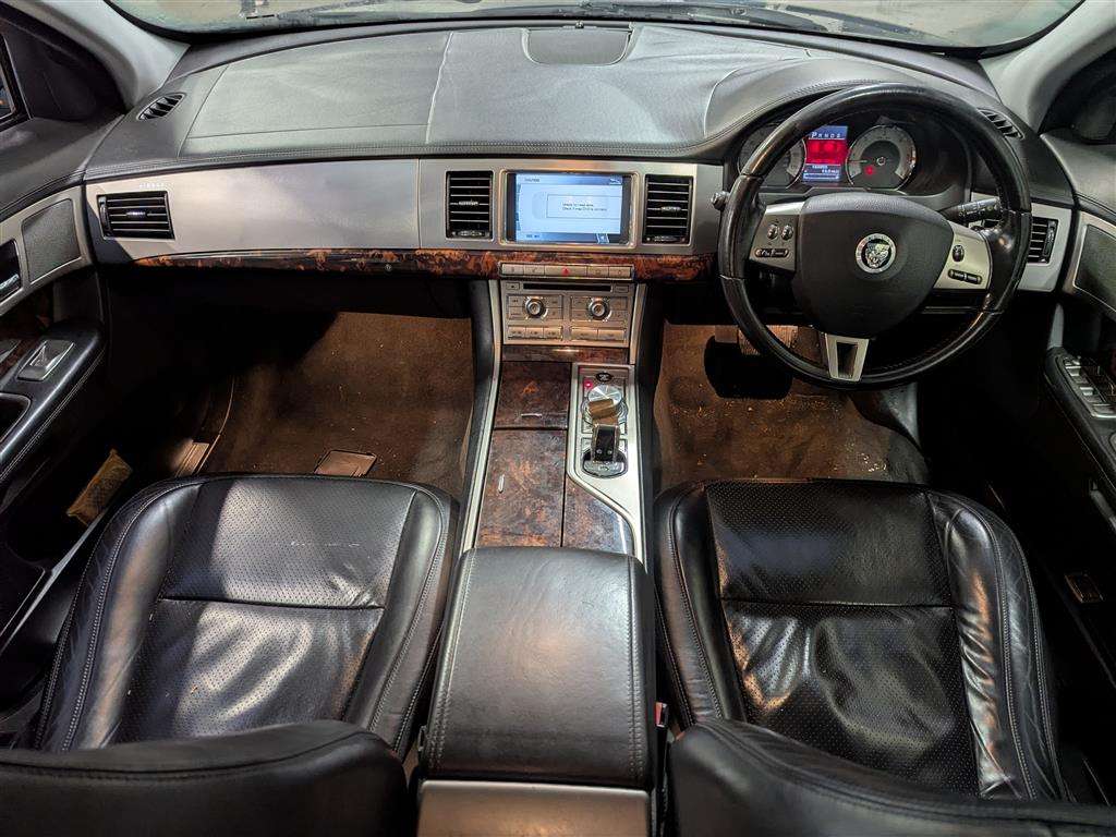 <p>2009 JAGUAR XF PREMIUM LUXURY V6 AUTO</p>