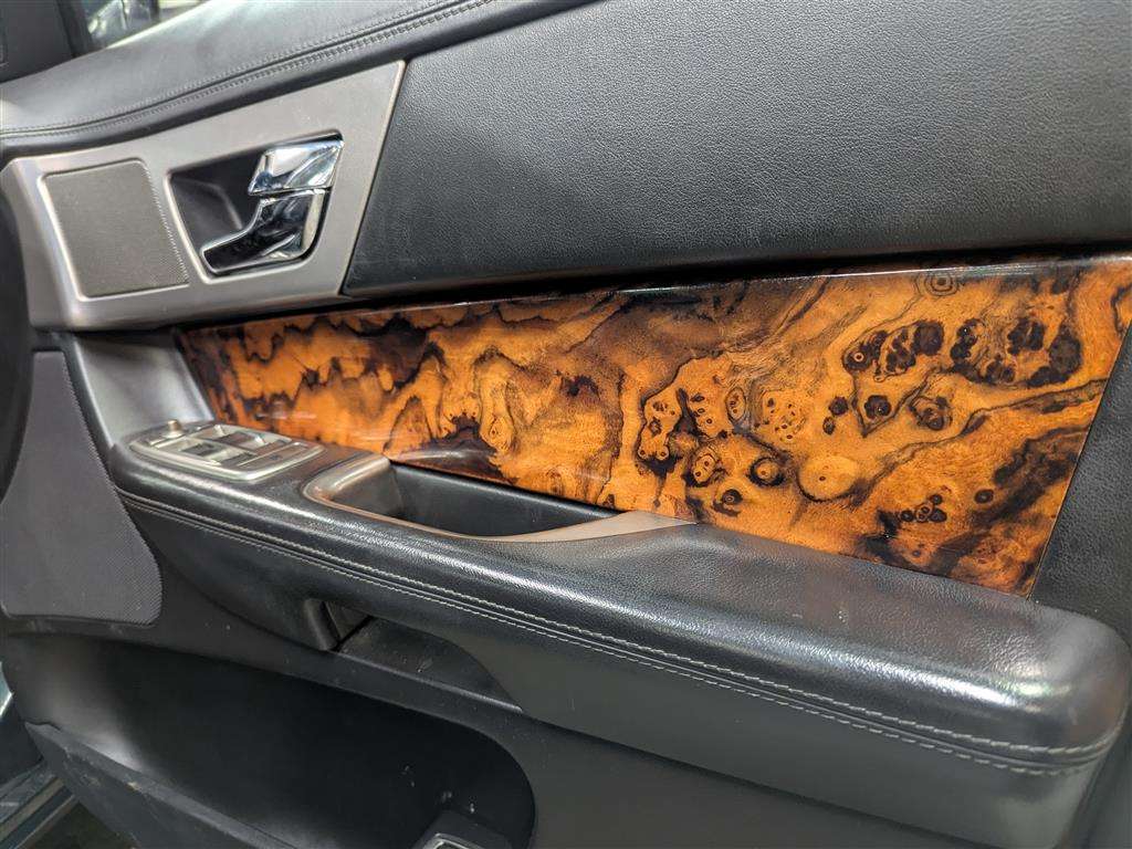 <p>2009 JAGUAR XF PREMIUM LUXURY V6 AUTO</p>