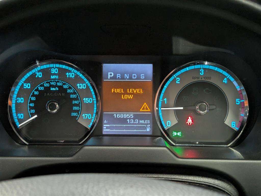 <p>2009 JAGUAR XF PREMIUM LUXURY V6 AUTO</p>