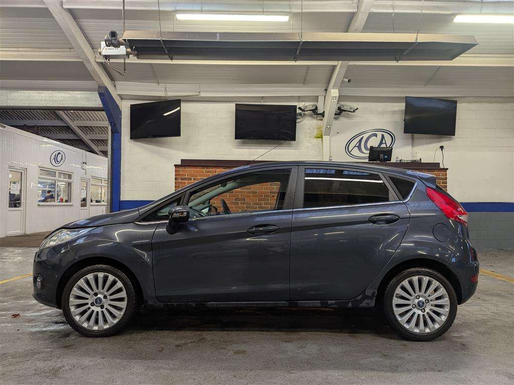 <p>2009 FORD FIESTA TITANIUM 96</p>
