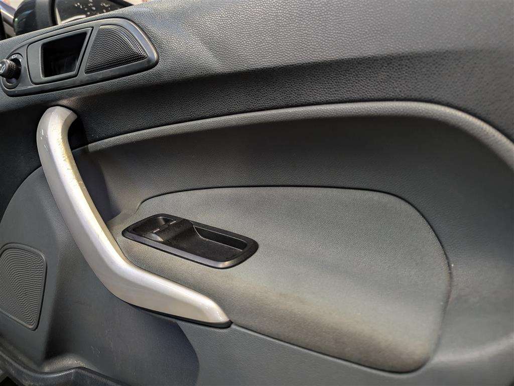 <p>2009 FORD FIESTA TITANIUM 96</p>