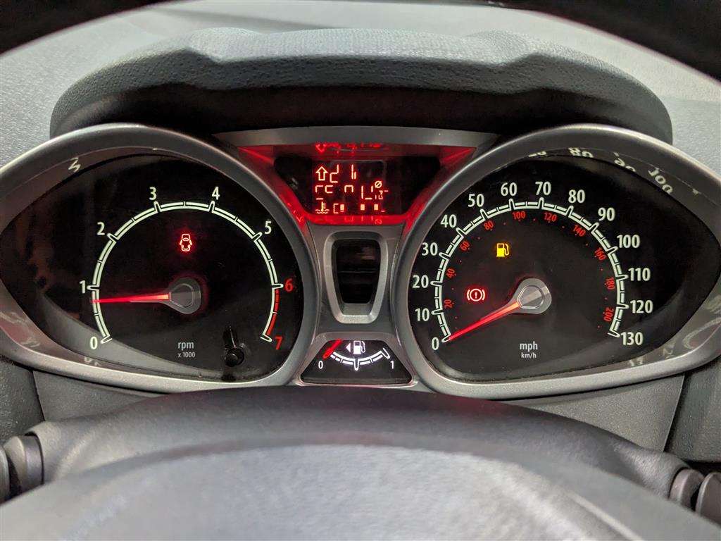 <p>2009 FORD FIESTA TITANIUM 96</p>