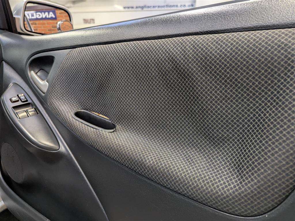 <p>2004 TOYOTA YARIS T SPIRIT AUTO</p>