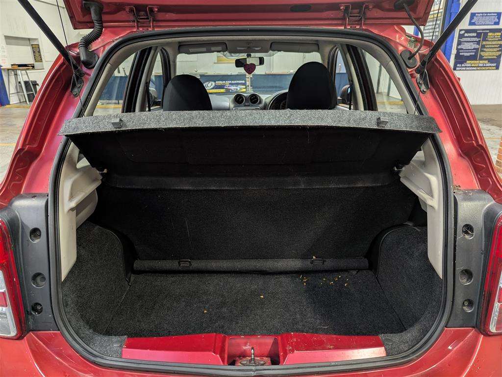 <p>2011 NISSAN MICRA VISIA</p>