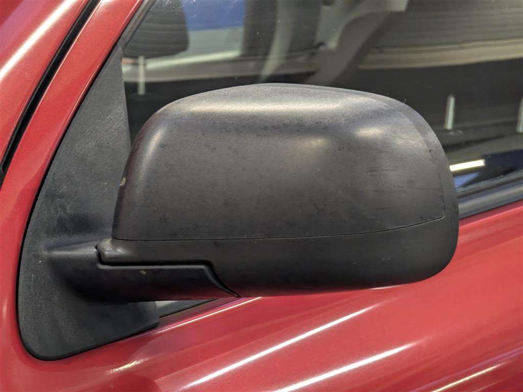 <p>2011 NISSAN MICRA VISIA</p>