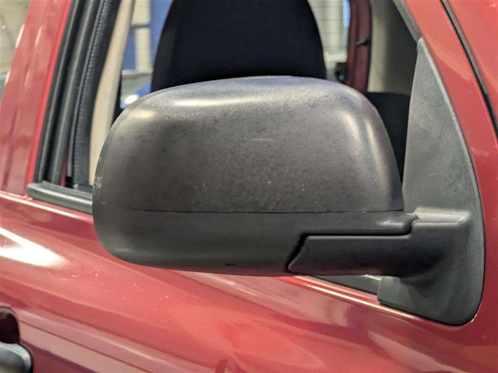 <p>2011 NISSAN MICRA VISIA</p>