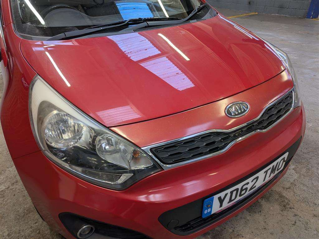 <p>2012 KIA RIO 2</p>